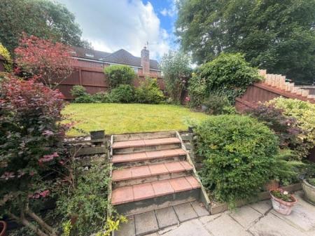 3 bedroom Semi-detached house to let in Lower Meadow Drive, Congleton, CW12