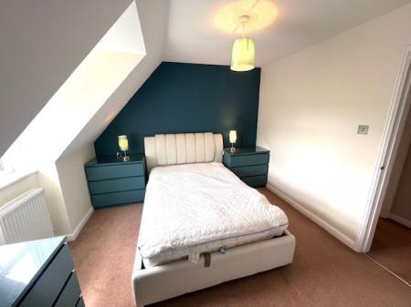 2 bedroom Flat to let in Obelisk Way, Congleton, CW12