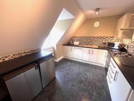 2 bedroom Flat to let in Obelisk Way, Congleton, CW12
