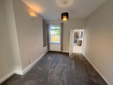 2 bedroom Terraced House to let in Royle Street, Northwich, CW9