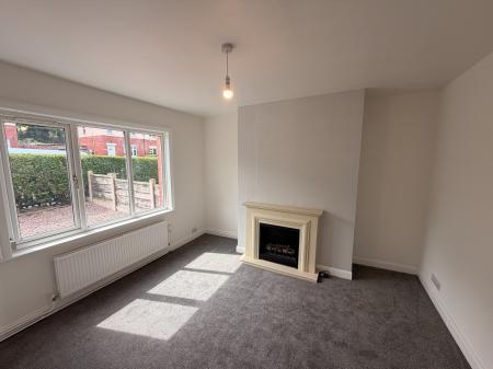 2 bedroom Semi-detached house to let in Fern Crescent, Congleton, CW12