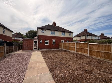 2 bedroom Semi-detached house to let in Fern Crescent, Congleton, CW12