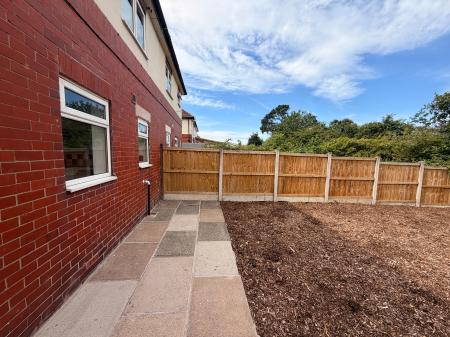 2 bedroom Semi-detached house to let in Fern Crescent, Congleton, CW12