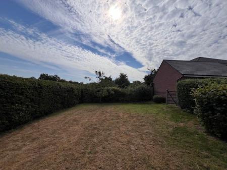 4 bedroom Detached house to let in The Courtyard, Northwich, CW8