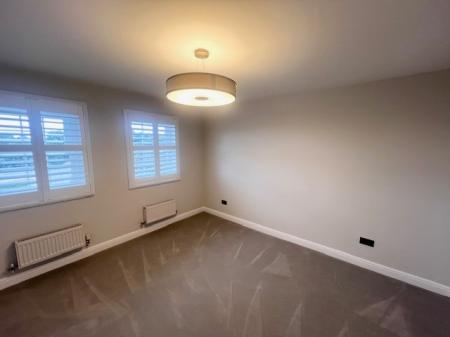 4 bedroom Detached house to let in The Courtyard, Northwich, CW8
