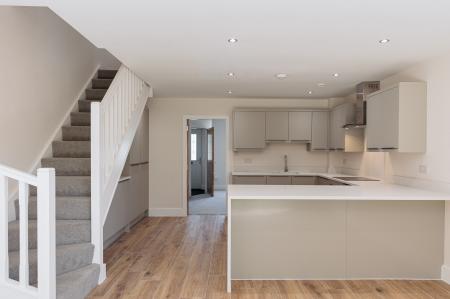 4 bedroom Semi-detached house to let in Dyar Terrace, Winnington, CW8