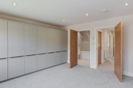 4 bedroom Semi-detached house to let in Dyar Terrace, Winnington, CW8