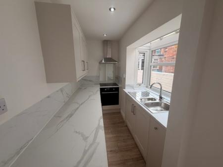 2 bedroom Terraced House to let in Middlewich Road, Northwich, CW9