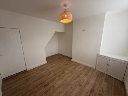 2 bedroom Terraced House to let in Middlewich Road, Northwich, CW9
