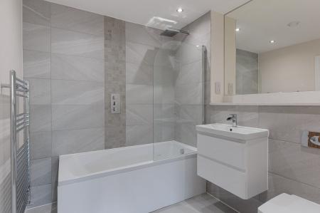 4 bedroom Semi-detached house to let in Dyar Terrace, Winnington, CW8