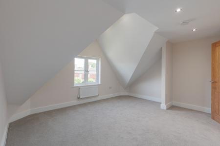 4 bedroom Semi-detached house to let in Dyar Terrace, Winnington, CW8