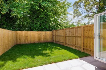 4 bedroom Semi-detached house to let in Dyar Terrace, Winnington, CW8