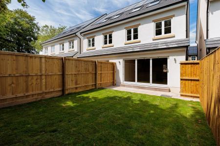 4 bedroom Semi-detached house to let in Dyar Terrace, Winnington, CW8