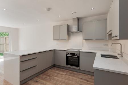 4 bedroom Semi-detached house to let in Dyar Terrace, Winnington, CW8