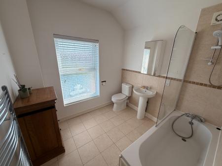 2 bedroom Terraced House to let in Romanes Street, Northwich, CW8