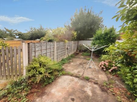 2 bedroom Terraced House to let in Romanes Street, Northwich, CW8