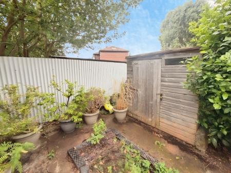 2 bedroom Terraced House to let in Romanes Street, Northwich, CW8