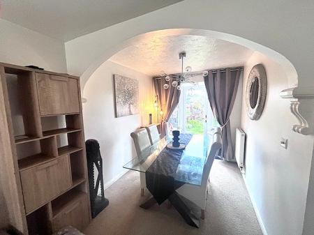 3 bedroom Semi-detached house to let in Lower Meadow Drive, Congleton, CW12