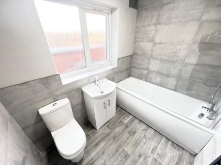 2 bedroom Terraced House to let in Greenall Road, Northwich, CW9
