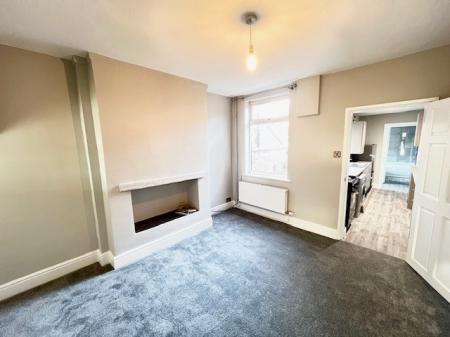 2 bedroom Terraced House to let in Greenall Road, Northwich, CW9