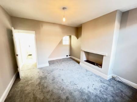2 bedroom Terraced House to let in Greenall Road, Northwich, CW9