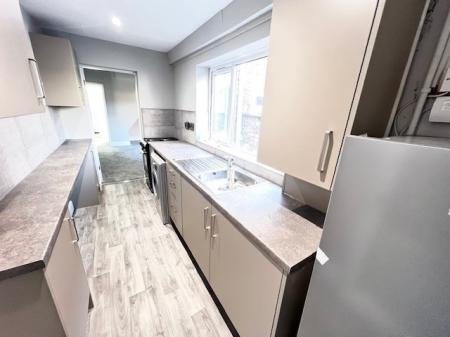 2 bedroom Terraced House to let in Greenall Road, Northwich, CW9