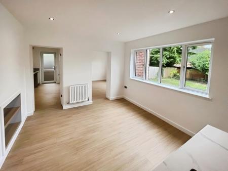 5 bedroom Detached house to let in Hadrian Way, Sandiway, CW8