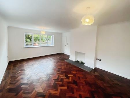 5 bedroom Detached house to let in Hadrian Way, Sandiway, CW8