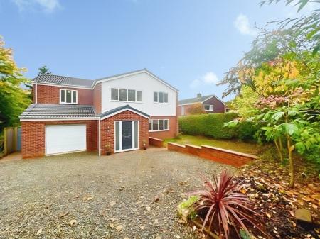 5 bedroom Detached house to let in Hadrian Way, Sandiway, CW8