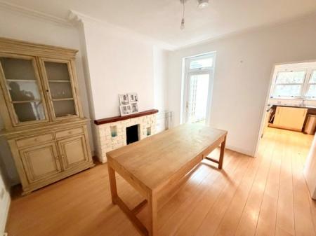 3 bedroom Terraced House to let in Navigation Road, Northwich, CW8