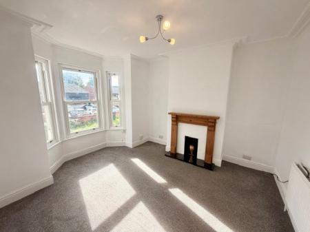 3 bedroom Terraced House to let in Navigation Road, Northwich, CW8