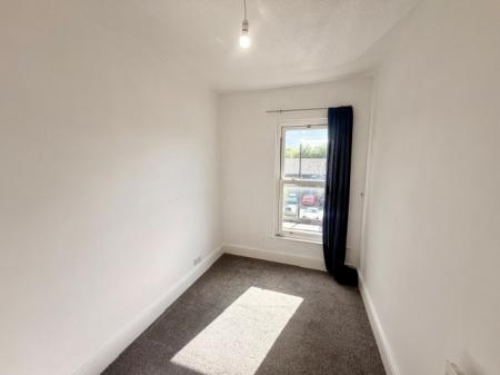3 bedroom Terraced House to let in Navigation Road, Northwich, CW8