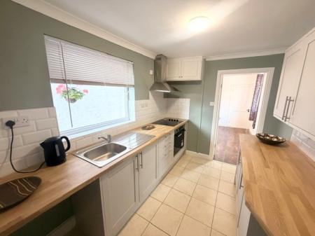 2 bedroom Terraced House to let in Middlewich Road, Northwich, CW9