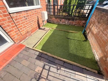 2 bedroom Terraced House to let in Middlewich Road, Northwich, CW9