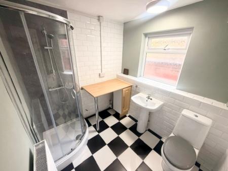 2 bedroom Terraced House to let in Middlewich Road, Northwich, CW9