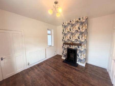 2 bedroom Terraced House to let in Middlewich Road, Northwich, CW9
