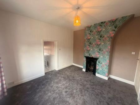 2 bedroom Terraced House to let in Middlewich Road, Northwich, CW9
