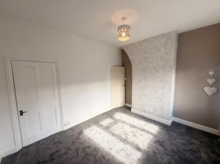 2 bedroom Terraced House to let in Middlewich Road, Northwich, CW9