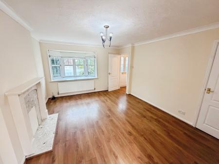 3 bedroom Semi-detached house to let in Coleridge Close, Sandbach, CW11