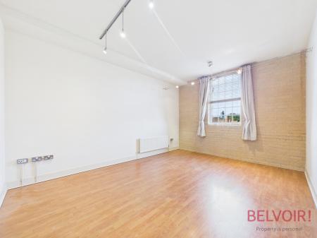 2 bedroom Flat for sale in Castle Brewery, Newark, NG24