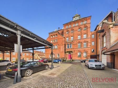 2 bedroom Flat for sale in Castle Brewery, Newark, NG24