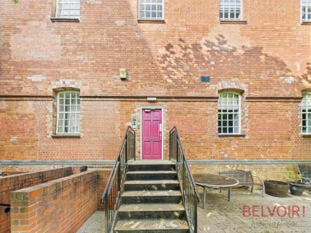 2 bedroom Flat for sale in Castle Brewery, Newark, NG24