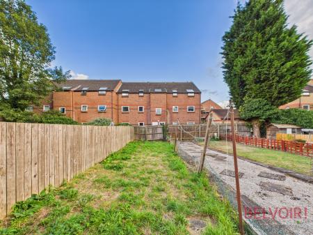 5 bedroom Terraced House for sale in Claude Street, Lenton, NG7