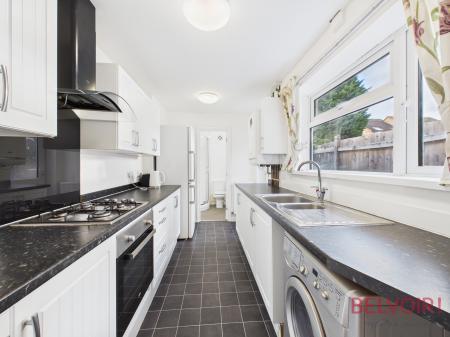 5 bedroom Terraced House for sale in Claude Street, Lenton, NG7