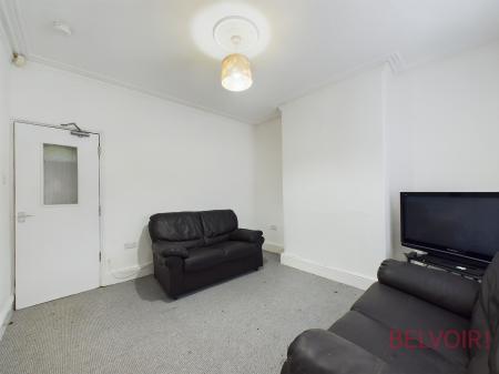 4 bedroom Terraced House for sale in Cromwell Street, Nottingham, NG7