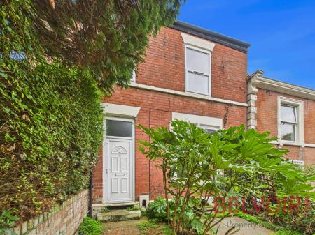 5 bedroom Terraced House for sale in Cromwell Street, Nottingham, NG7