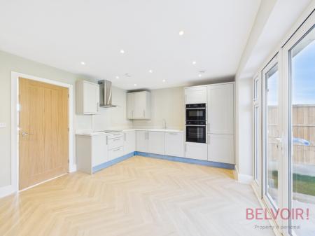 3 bedroom Detached house for sale in Ember Grove, Mansfield, NG18