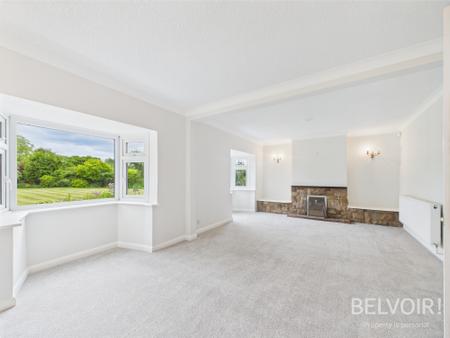 4 bedroom Detached house for sale in Great North Road, Newark, Sutton on Trent, NG23