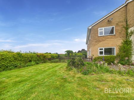 4 bedroom Detached house for sale in Great North Road, Newark, Sutton on Trent, NG23