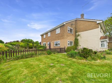 4 bedroom Detached house for sale in Great North Road, Newark, Sutton on Trent, NG23